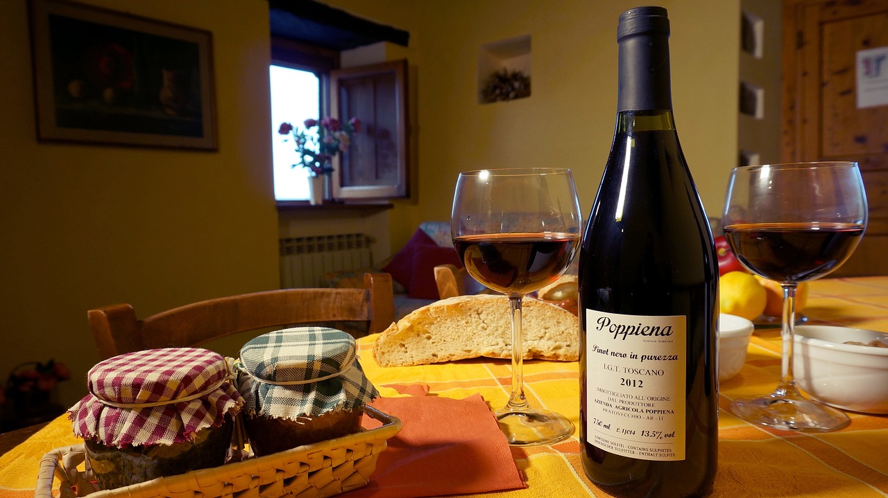farmhouse, tuscany, wine