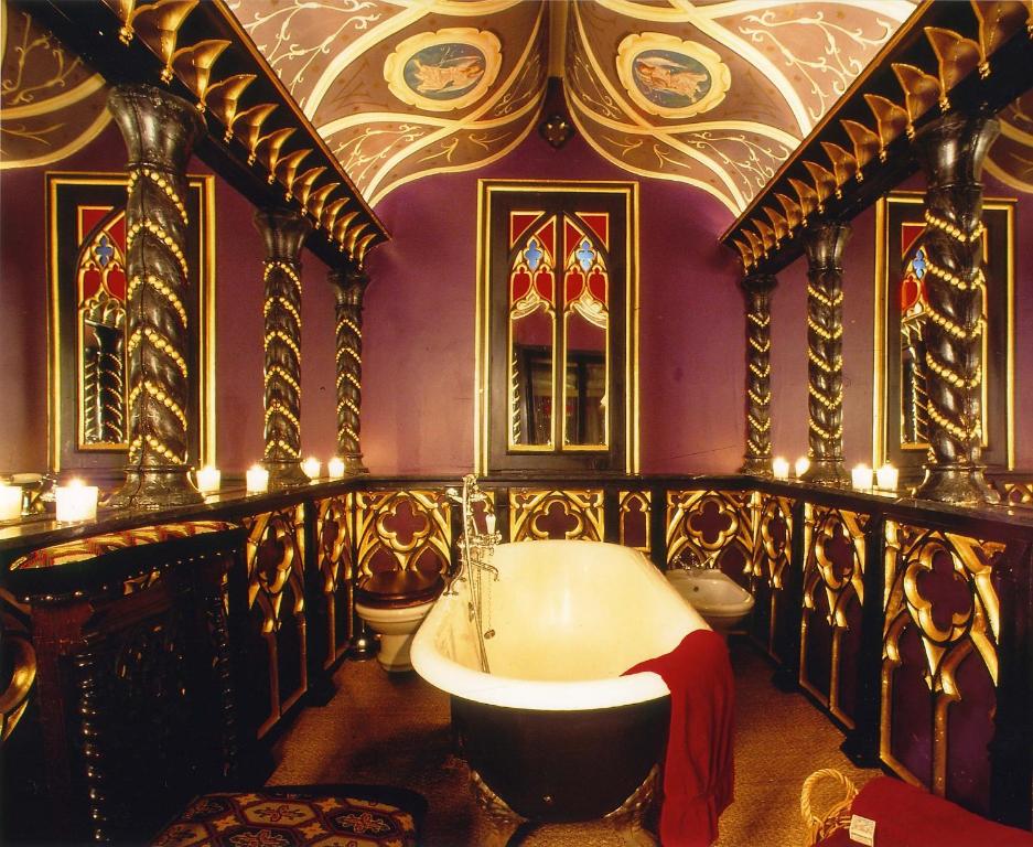The Witchery by the Castle, UK