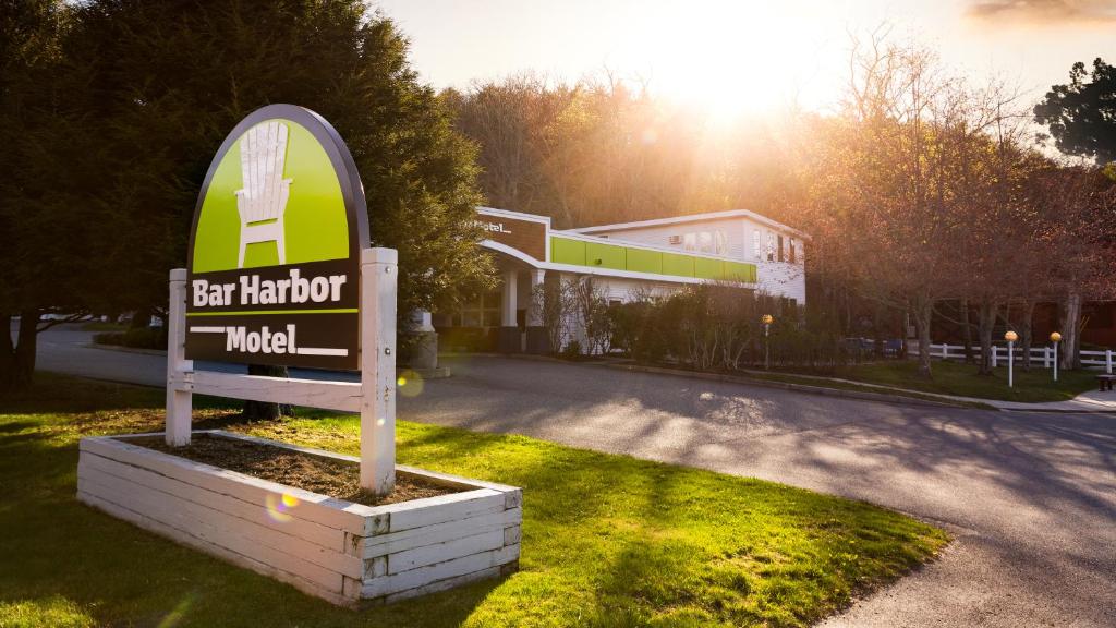 Budget-Friendly Spot Near Acadia Park Entrance
