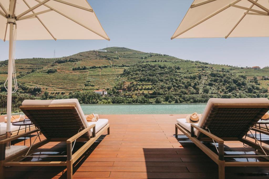 Elegant Douro Valley Hotel with Infinity Pool