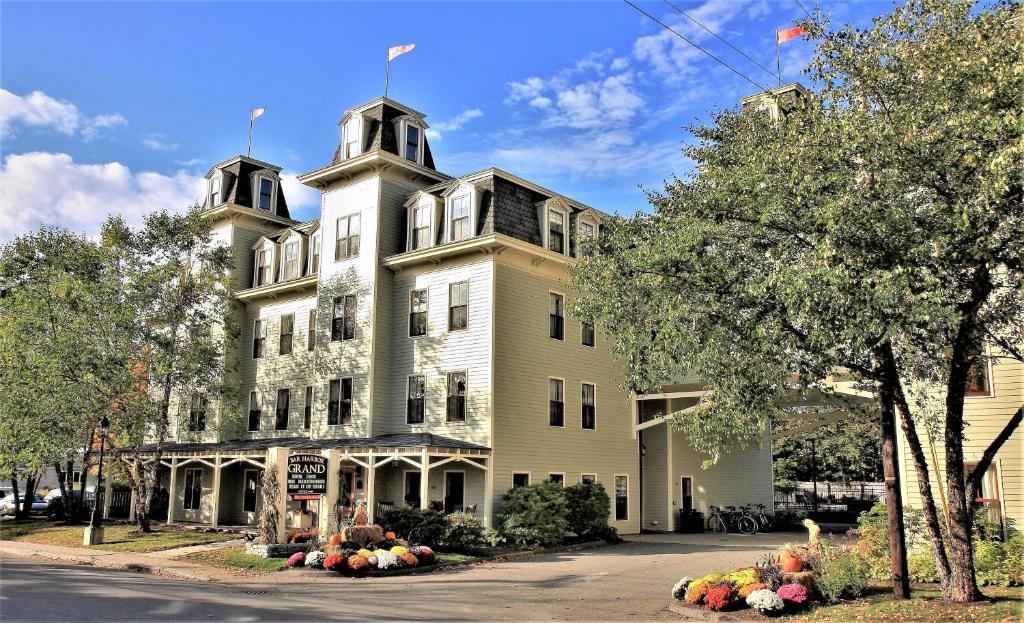 Family-Friendly Comfort Near Acadia National Park