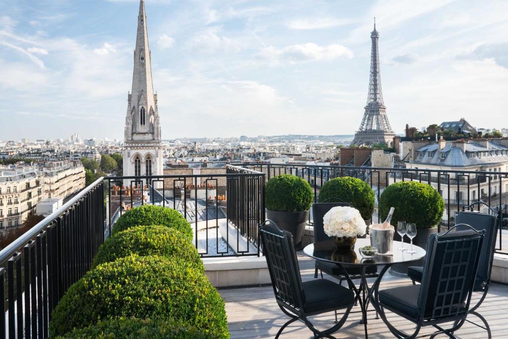 Four Seasons Hotel George V Opulent Paris Stay