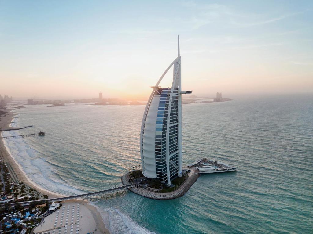 Iconic Seaside Luxury Suites at Burj Al Arab