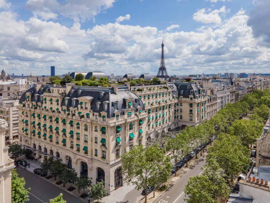 The Peninsula Paris Luxury Rooftop View Hotel