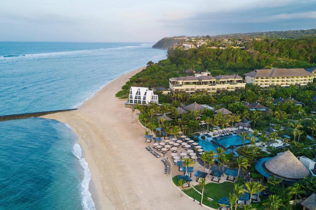 The Ritz-Carlton Bali: Luxury Oceanfront Resort Retreat