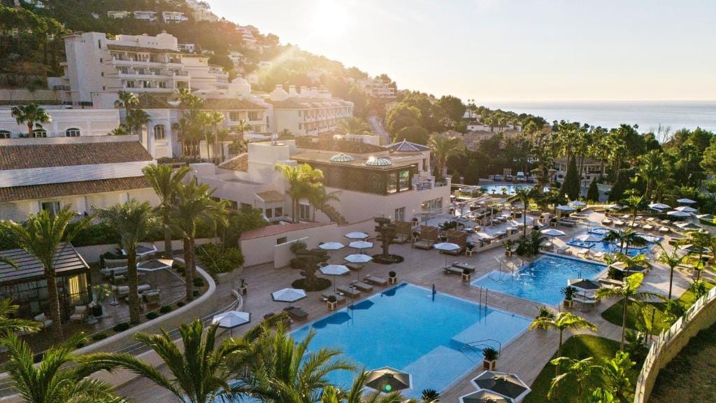 ZEM Altea vs Six Senses Douro Valley: Retreat Guide